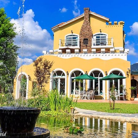 山閱聖堡羅莊園 Bed & Breakfast Yuchi Ngoại thất bức ảnh