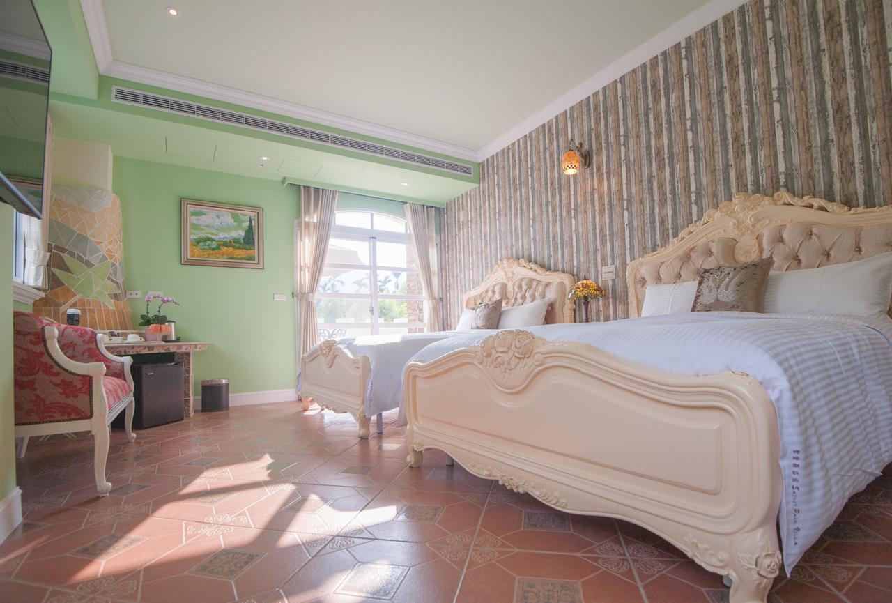 山閱聖堡羅莊園 Bed & Breakfast Yuchi Ngoại thất bức ảnh