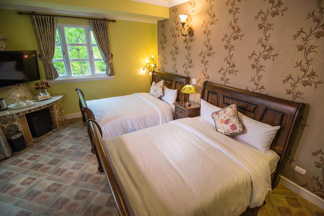 山閱聖堡羅莊園 Bed & Breakfast Yuchi Ngoại thất bức ảnh