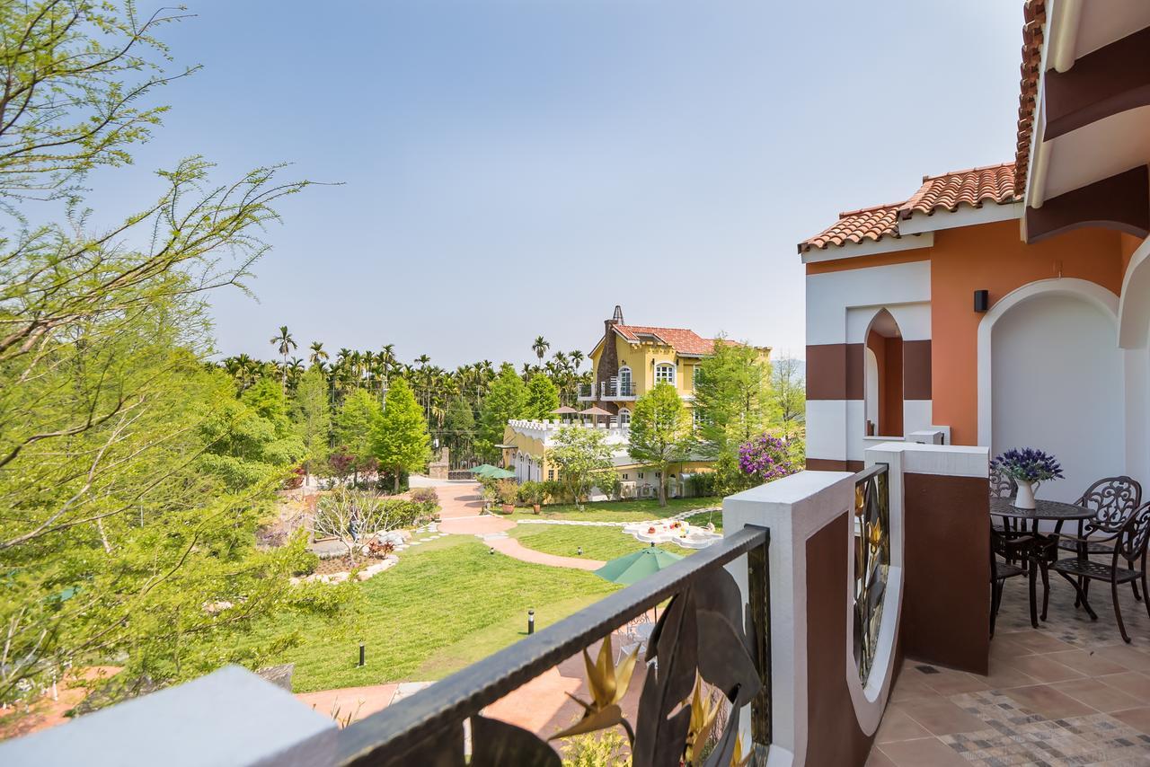 山閱聖堡羅莊園 Bed & Breakfast Yuchi Ngoại thất bức ảnh