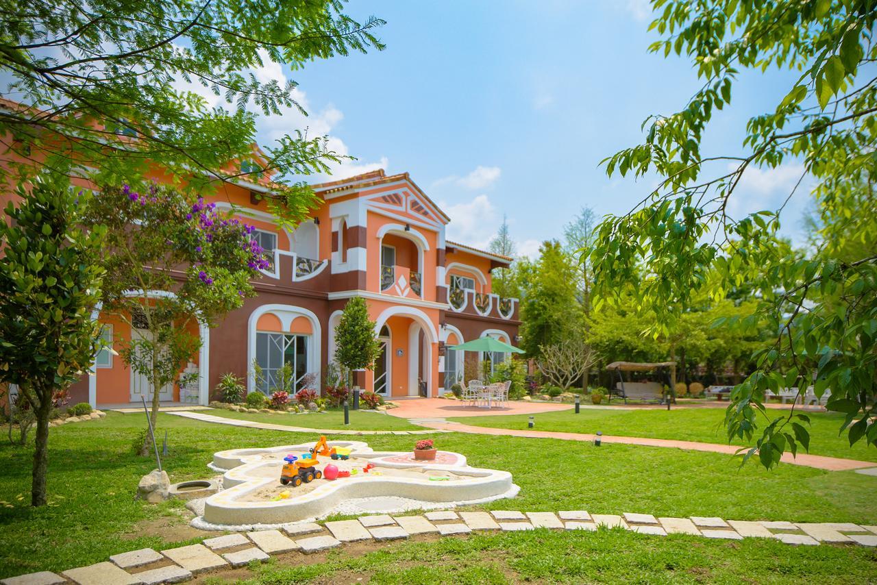 山閱聖堡羅莊園 Bed & Breakfast Yuchi Ngoại thất bức ảnh